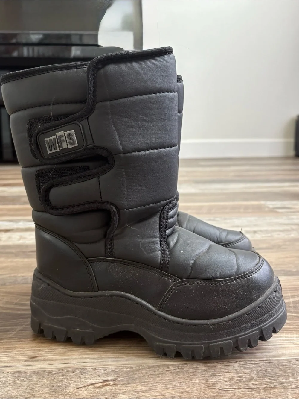 MFS Kids Black Insulated Snow Boots with Hook-and-Loop Straps